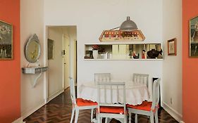 Excelente Apartamento na Quadra da Praia